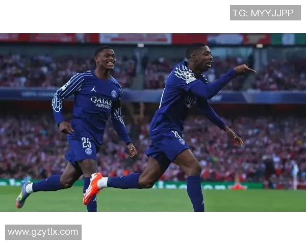 登贝莱的蜕变之路从天赋少年到足球场上的闪耀明星