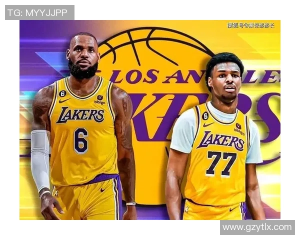 詹姆斯父子同台的历史时刻布朗尼正式宣布参加NBA选秀