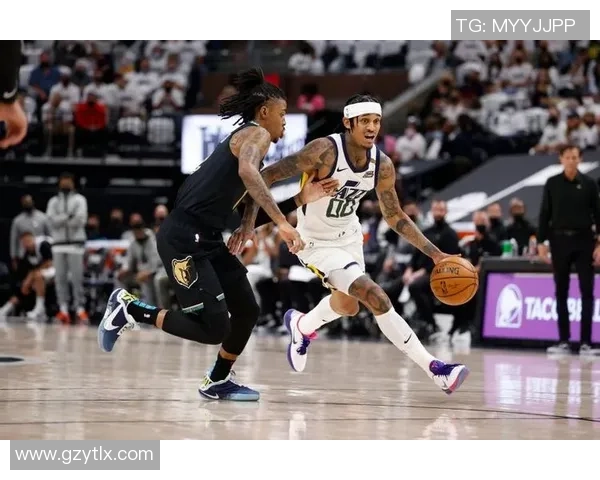 乔丹克拉克森：从替补到全明星的华丽蜕变与篮球之路