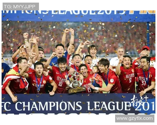 佩里湖鹰队与巨人队激战正酣精彩瞬间回顾与分析