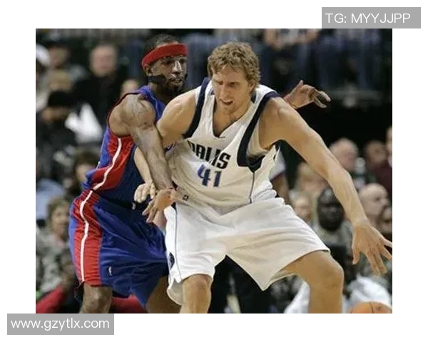 夏季联赛精彩对决小牛队与活塞队7月7日激烈碰撞