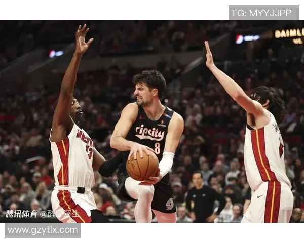 热火与开拓者激战三月二十六日期待精彩对决与球星表现