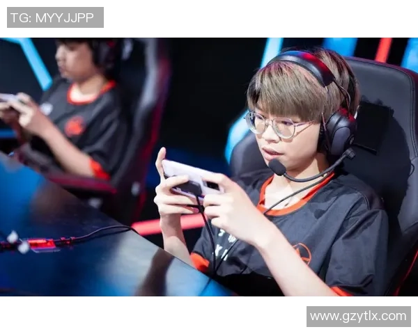 阿尔拉扬对决强敌展现球队实力与战术风采的精彩赛事分析